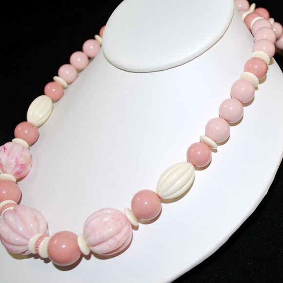 Avon Jewelry 1988 Burst of Spring Bead Necklace - Picture 3 of 4